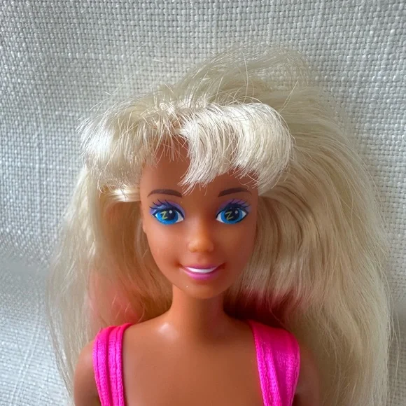 Hawaiian fun barbie - Picture 4 of 5